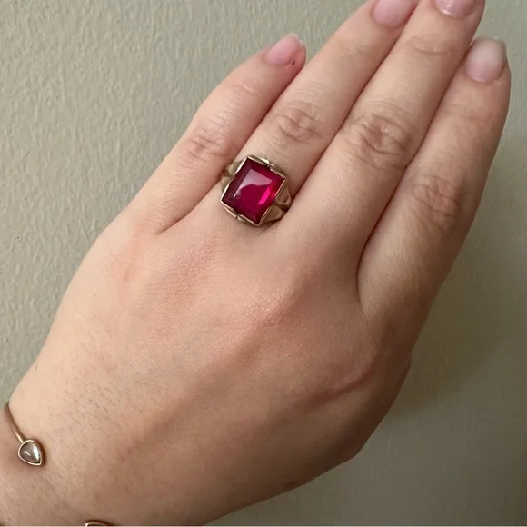 10k Antique Gold Ring Ruby Stone vintage estate - Picture 2 of 4